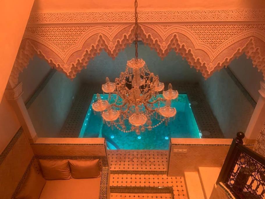 Super Riad Avec Piscine Interieure Marrakesh Esterno foto